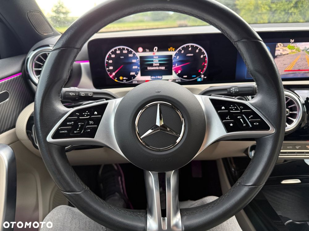 Mercedes-Benz Klasa A 200 Progressive 7G-DCT - 28
