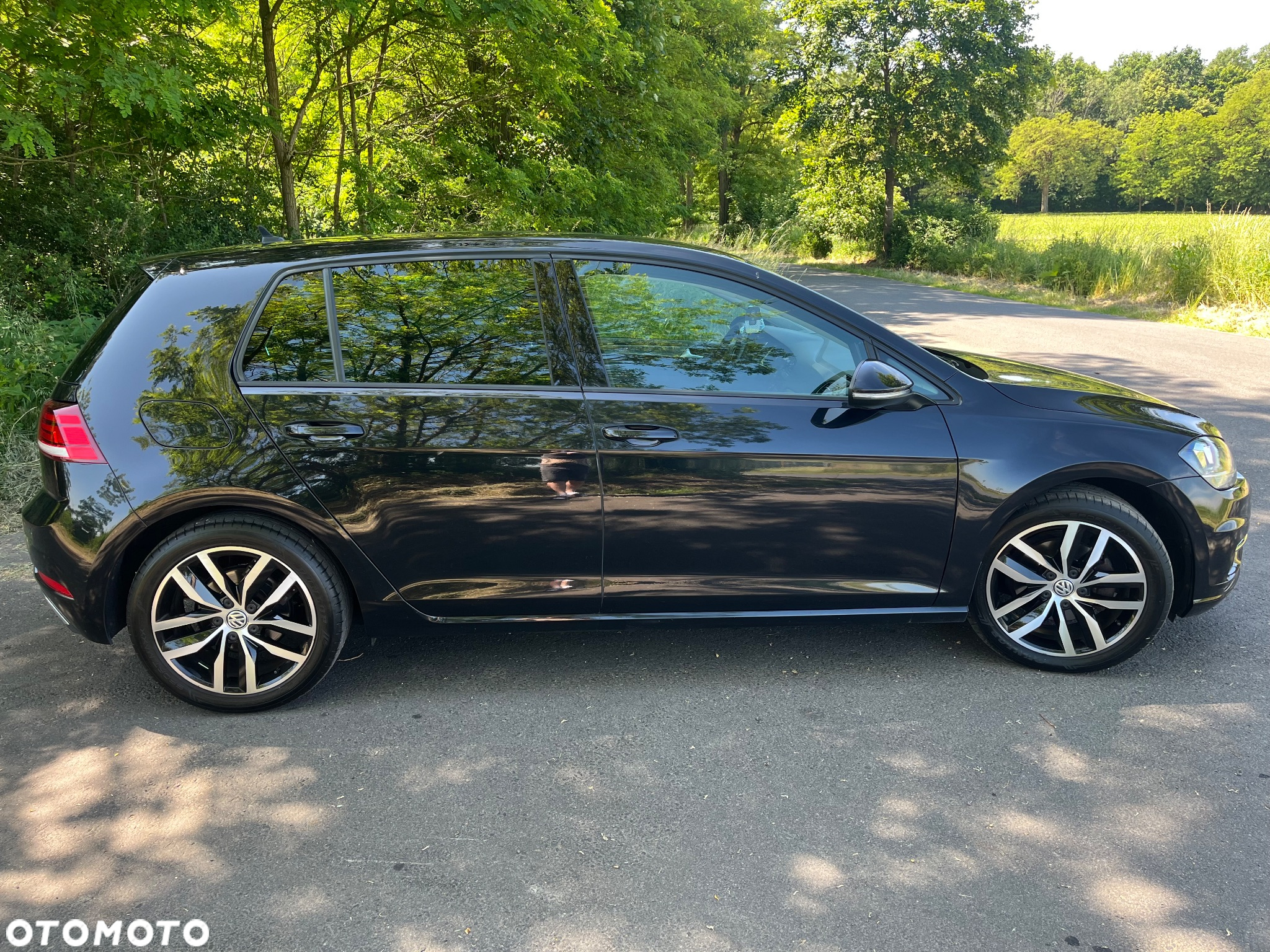 Volkswagen Golf - 6