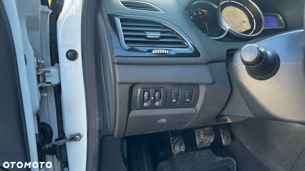 Renault Megane 1.6 Dynamique - 22