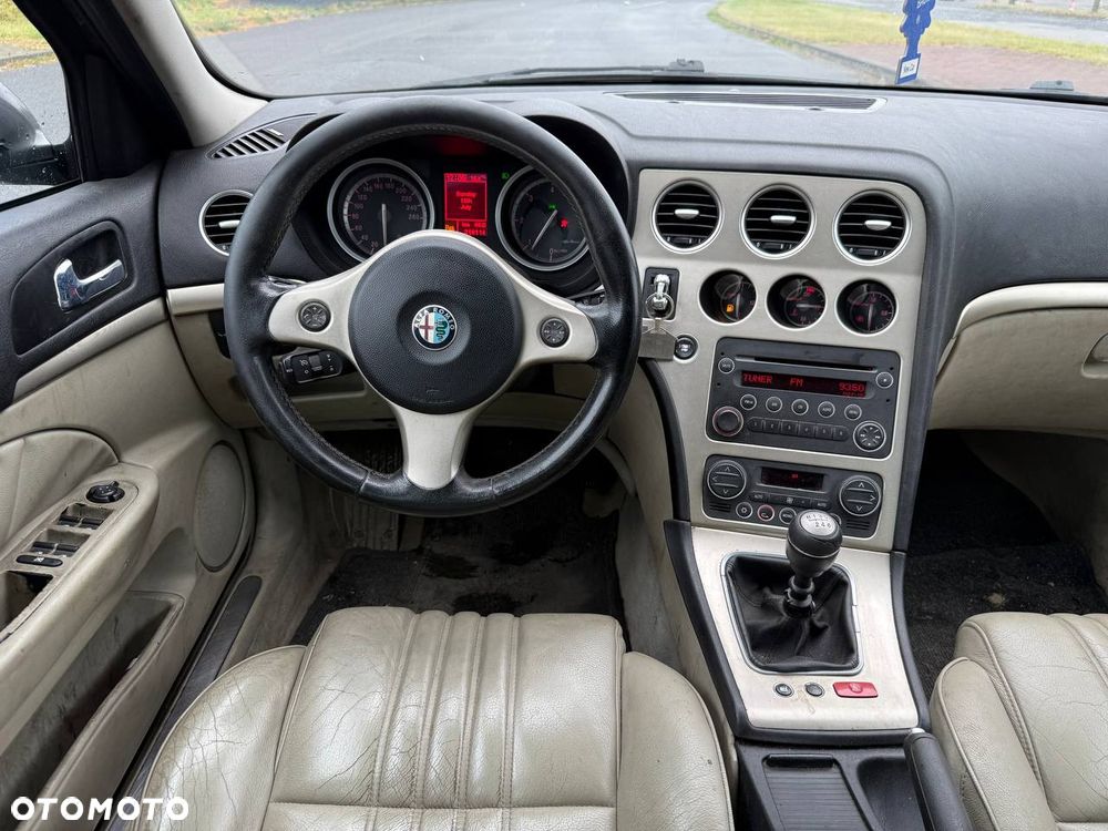 Alfa Romeo 159 - 8