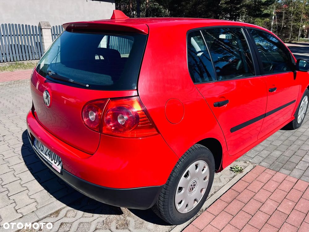 Volkswagen Golf - 1