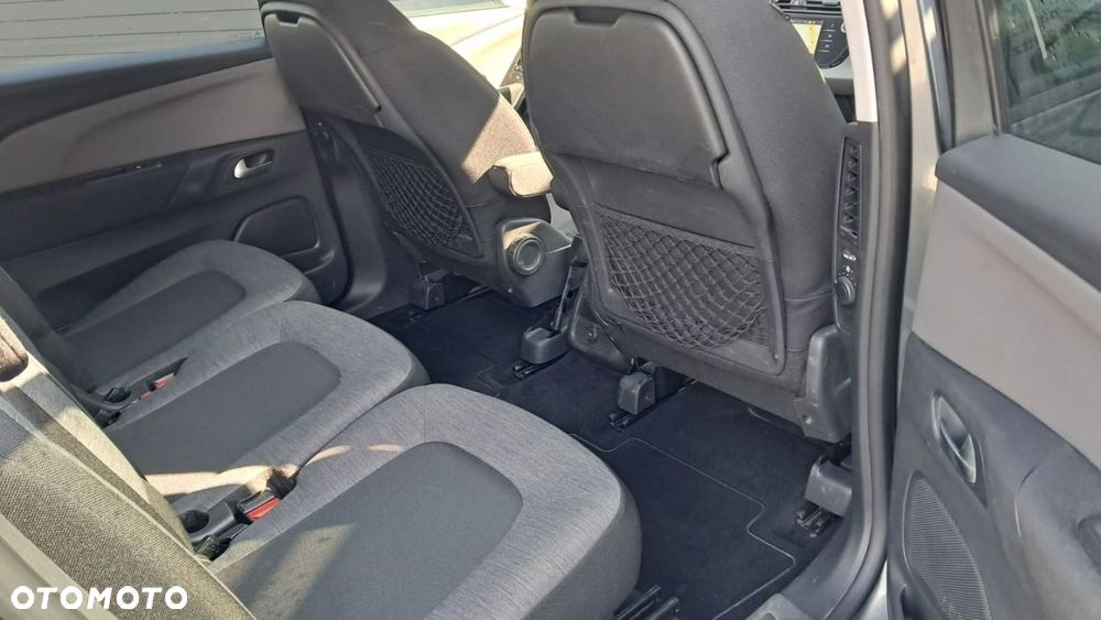 Citroën C4 Grand Picasso - 19