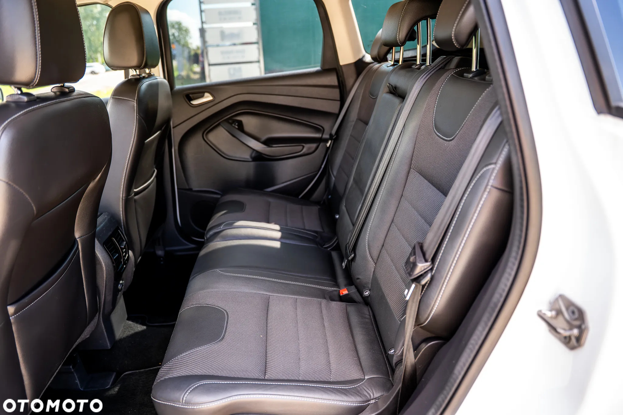 Ford Kuga 2.0 TDCi 4WD Titanium - 26