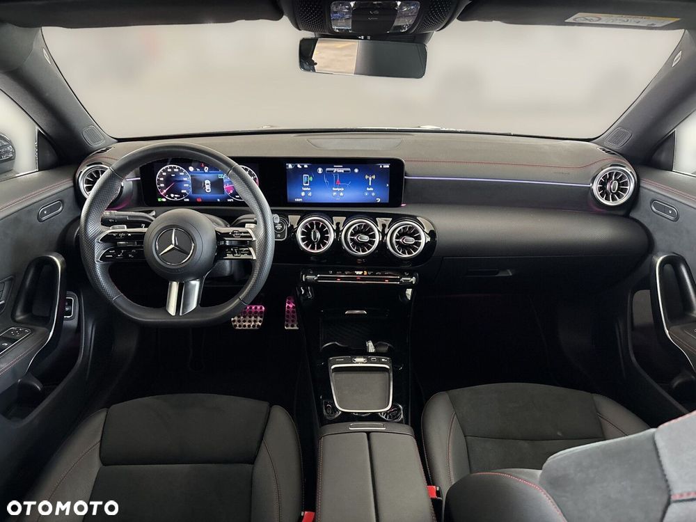Mercedes-Benz CLA - 15