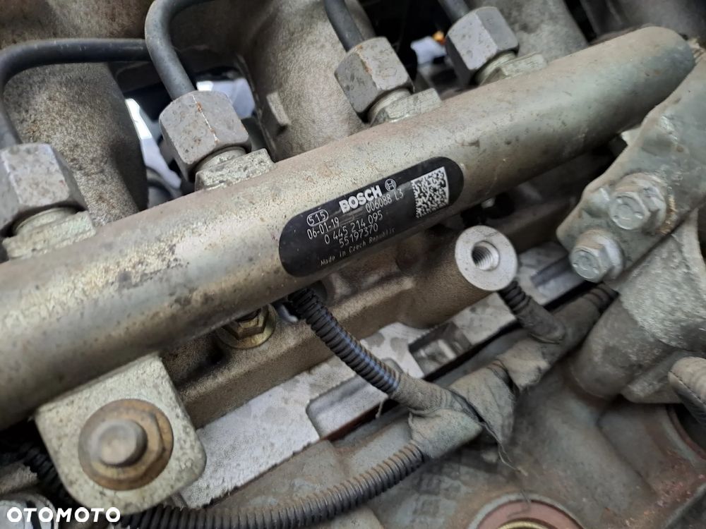 Fiat Croma Grande Punto 1.9 Multi Jet 8V 120KM silnik kompletny kod 939A1000 - 13