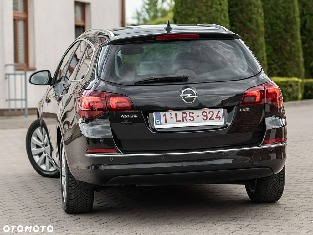 Opel Astra 1.6 CDTI Cosmo - 2