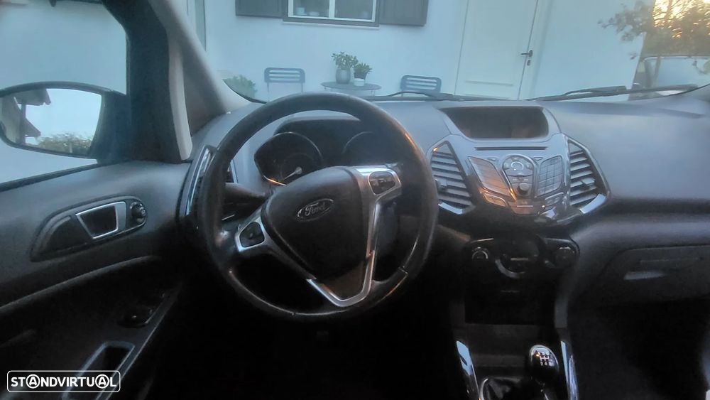 Ford EcoSport 1.5 EcoBlue TITANIUM - 3