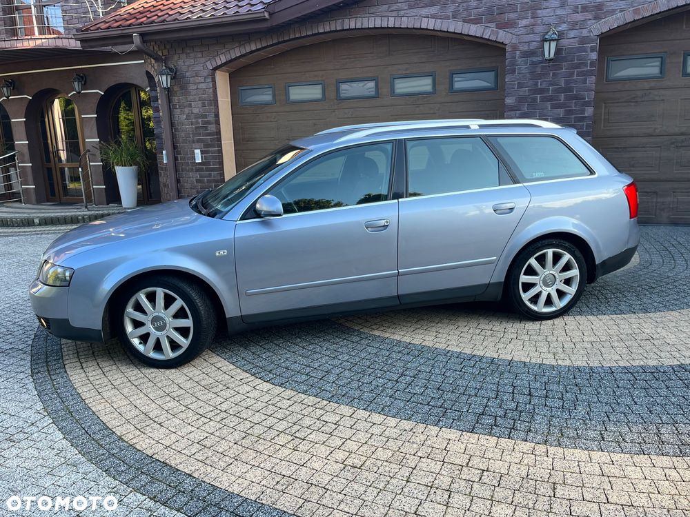 Audi A4 Avant - 4