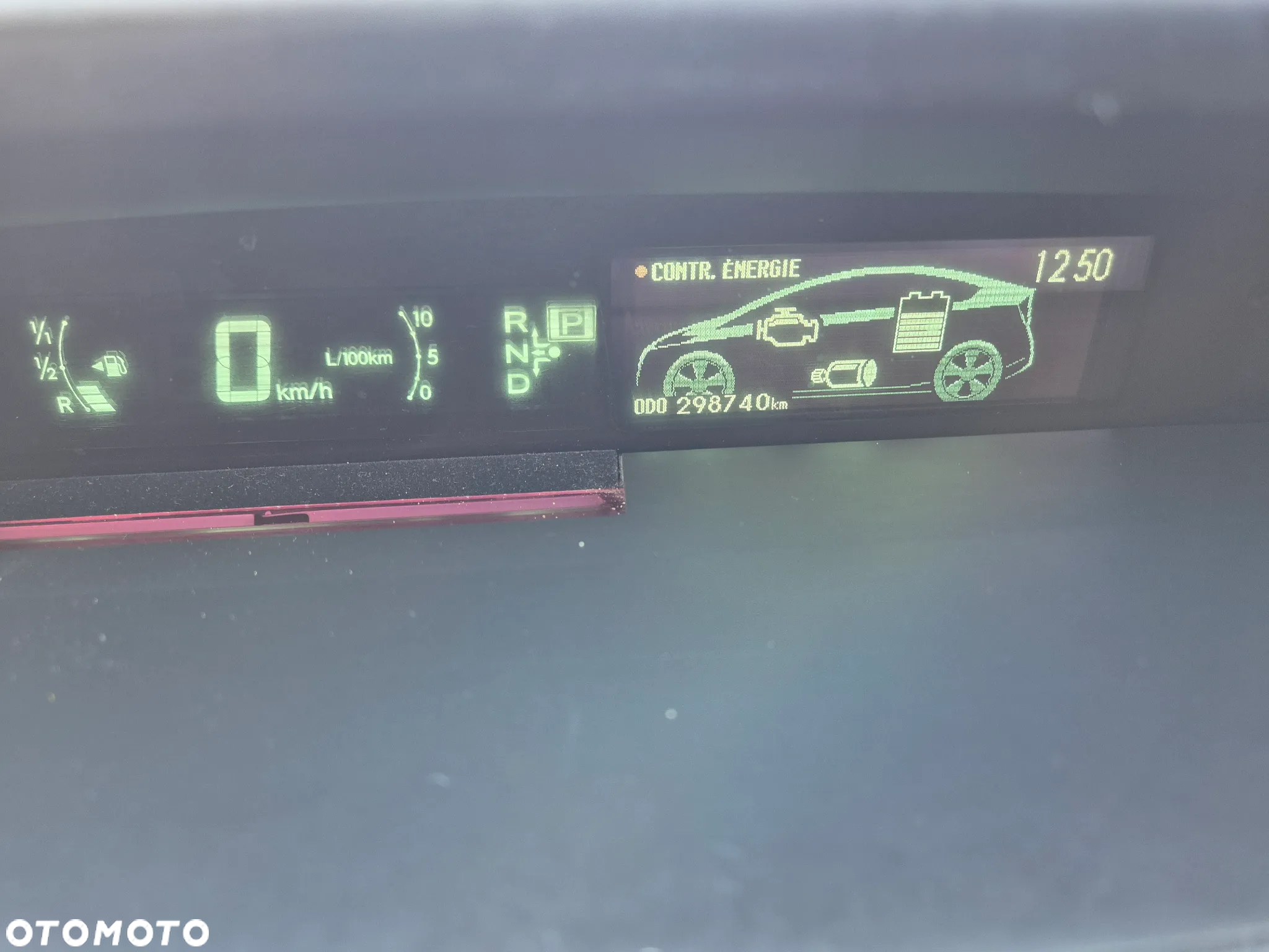 Toyota Prius (Hybrid) - 11