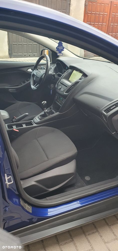 Ford Focus 1.0 EcoBoost Titanium - 8