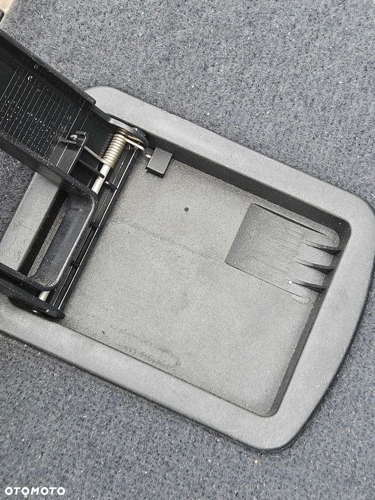 Podłoga 4F5863463 Wykładzina Dywan Bagażnika Audi A6 C6 Sedan - 11