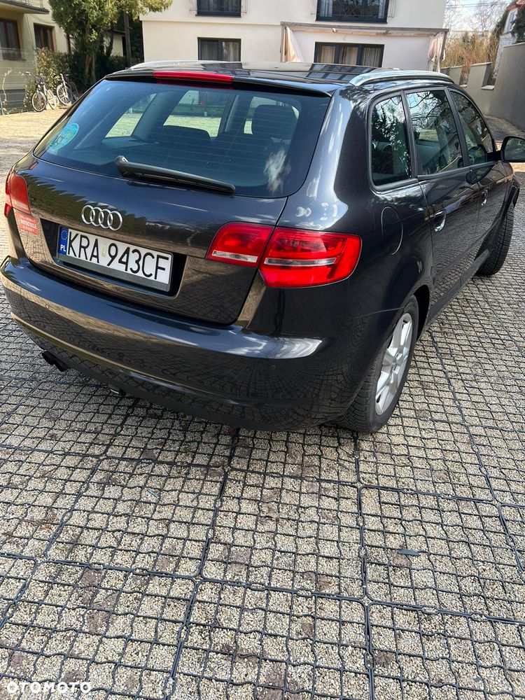Audi A3 Sportback 1.8 TFSI Quattro Ambiente - 5