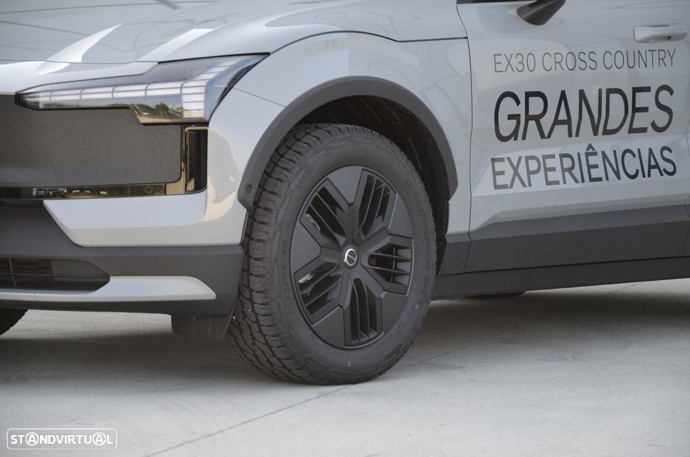 Volvo EX30 Cross Country 69 kWh Twin Motor Ultra - 35