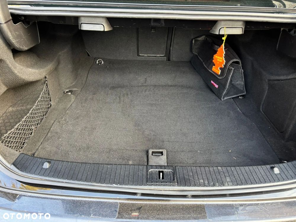 Mercedes-Benz Klasa E 300 BlueTEC HYBRID 7G-TRONIC Avantgarde - 10