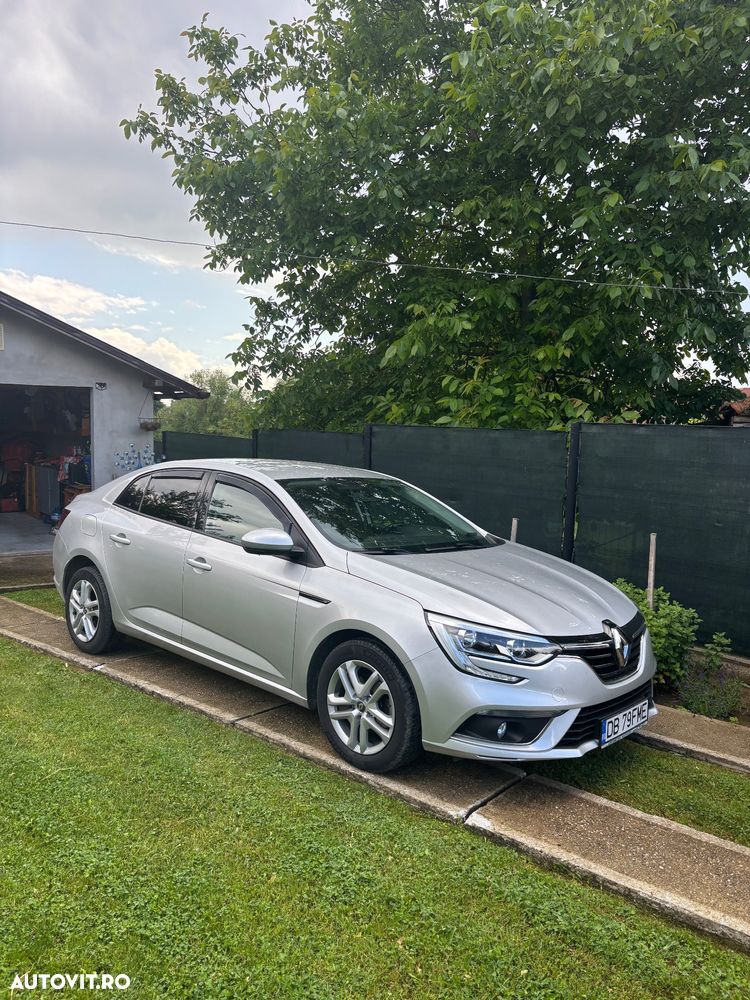 Renault Megane TCE 140 GPF Intens - 1