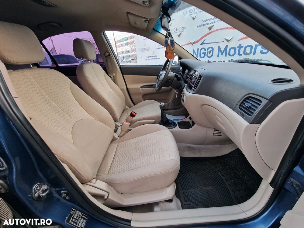 Hyundai Accent MC 1.6 DOHC 4DR GLS PREMIUM - 10