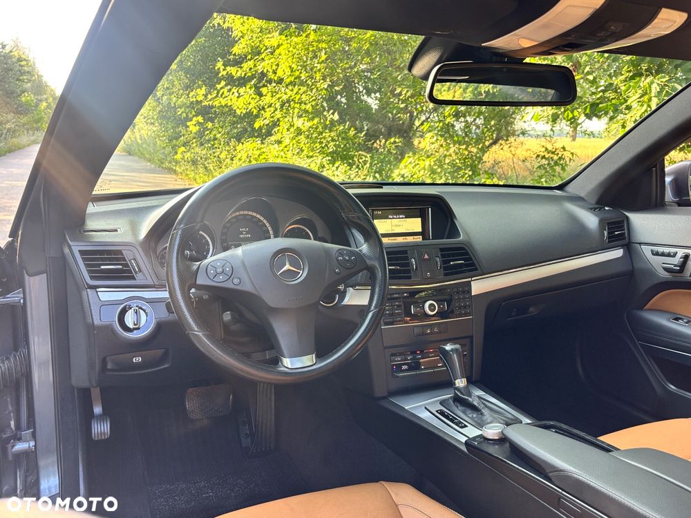 Mercedes-Benz Klasa E 350 CDI DPF BlueEFFICIENCY 7G-TRONIC Avantgarde - 22