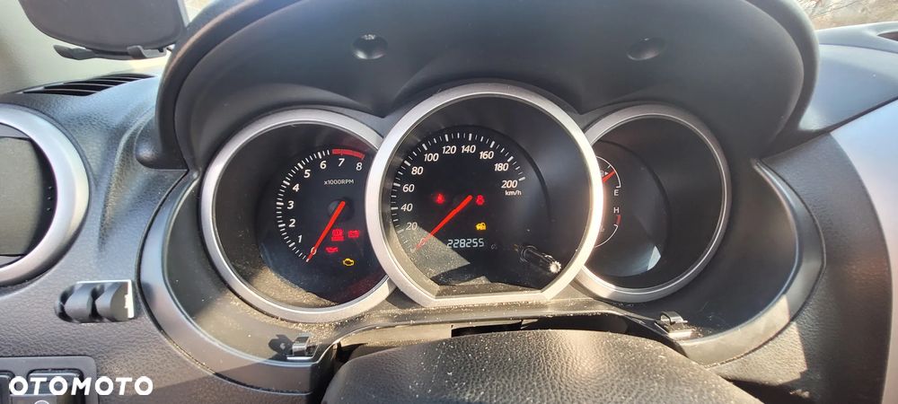 Suzuki Grand Vitara 2.0 De luxe - 13