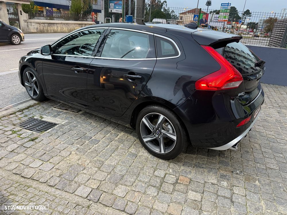 Volvo V40 D2 R Design - 6