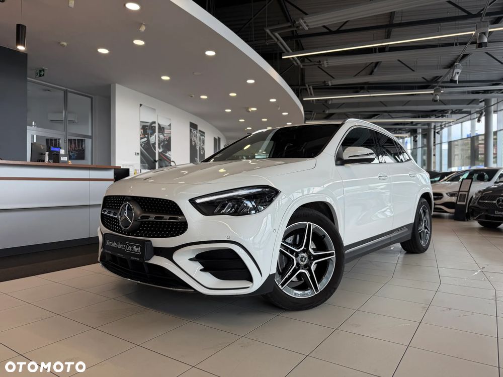 Mercedes-Benz GLA 200 AMG Line - 2