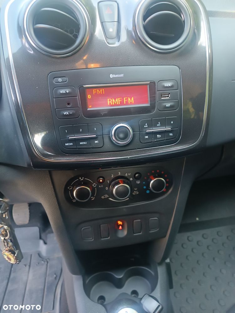 Dacia Sandero - 5