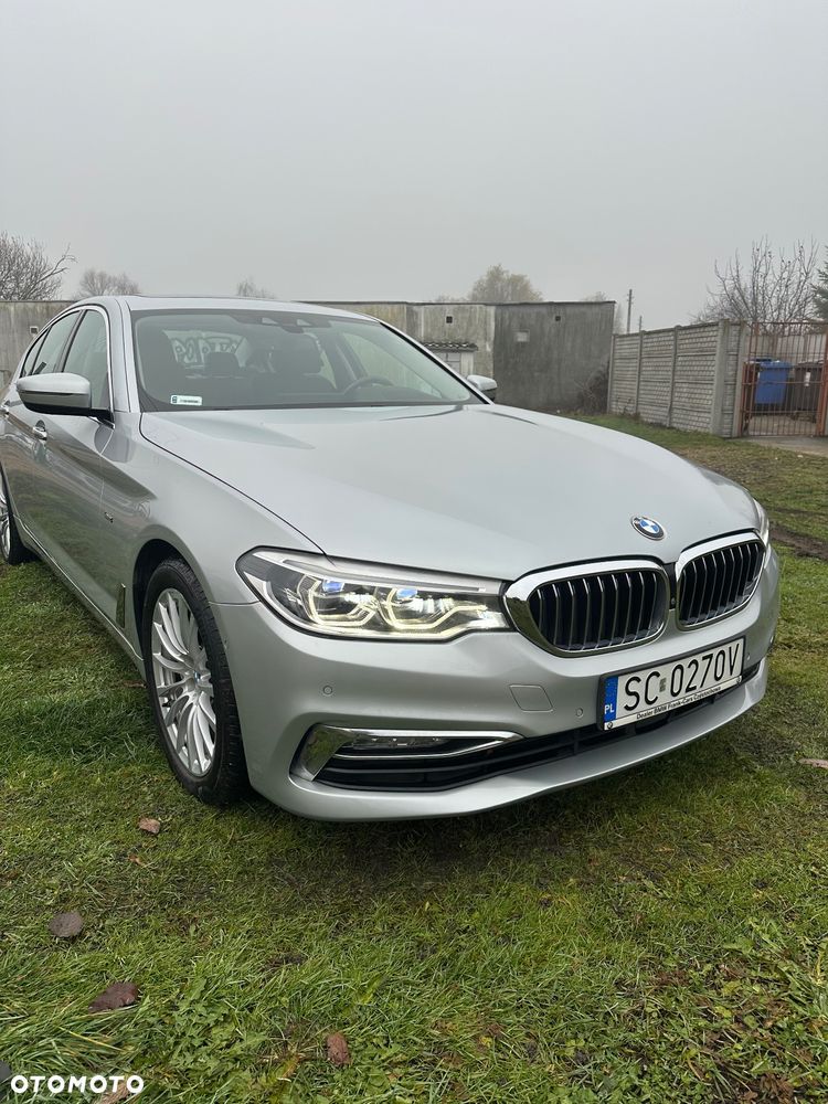 BMW Seria 5 530i xDrive Luxury Line - 32