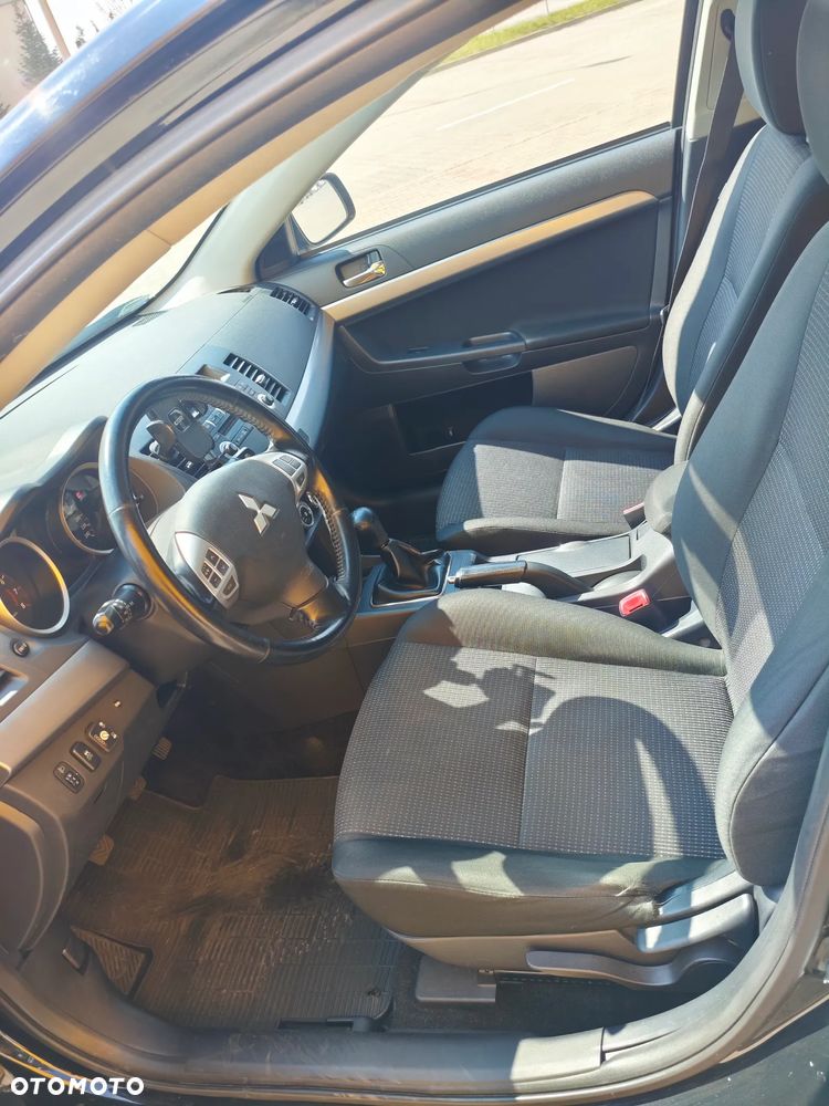 Mitsubishi Lancer 1.8 Invite LPG - 3