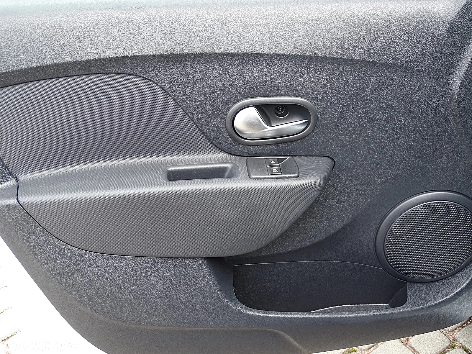 Dacia Sandero Stepway SCe 75 Essential - 22