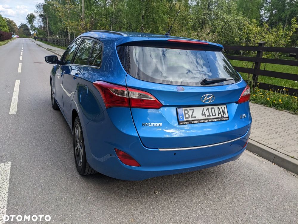Hyundai i30 1.4 CRDi Premium - 17