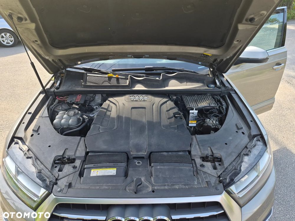 Audi Q7 - 12