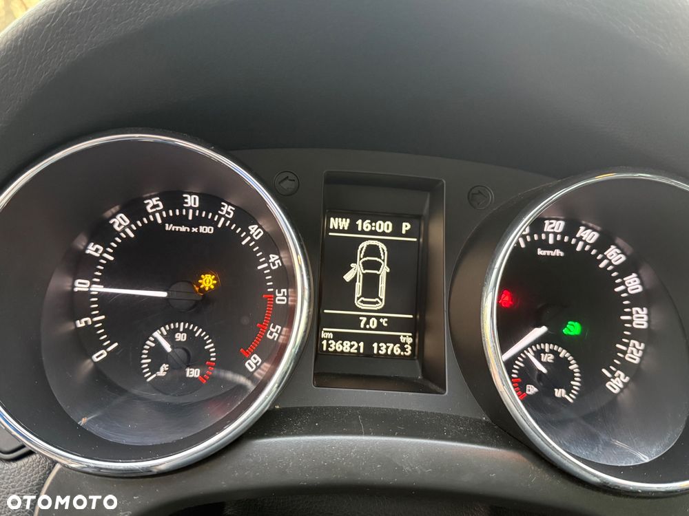 Skoda Yeti 2.0 TDI DPF 4x4 Monte Carlo DSG - 11