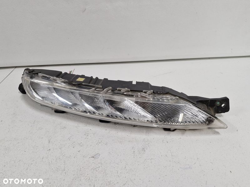 CITROEN C4 PICASSO II 2 ŚWIATŁO JAZDY DZIENNEJ DRL PRAWY PRZÓD 9676036280 - 1