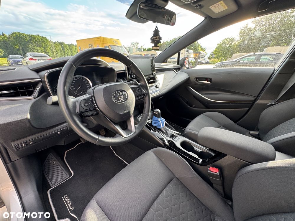 Toyota Corolla 1.8 Hybrid Active - 6