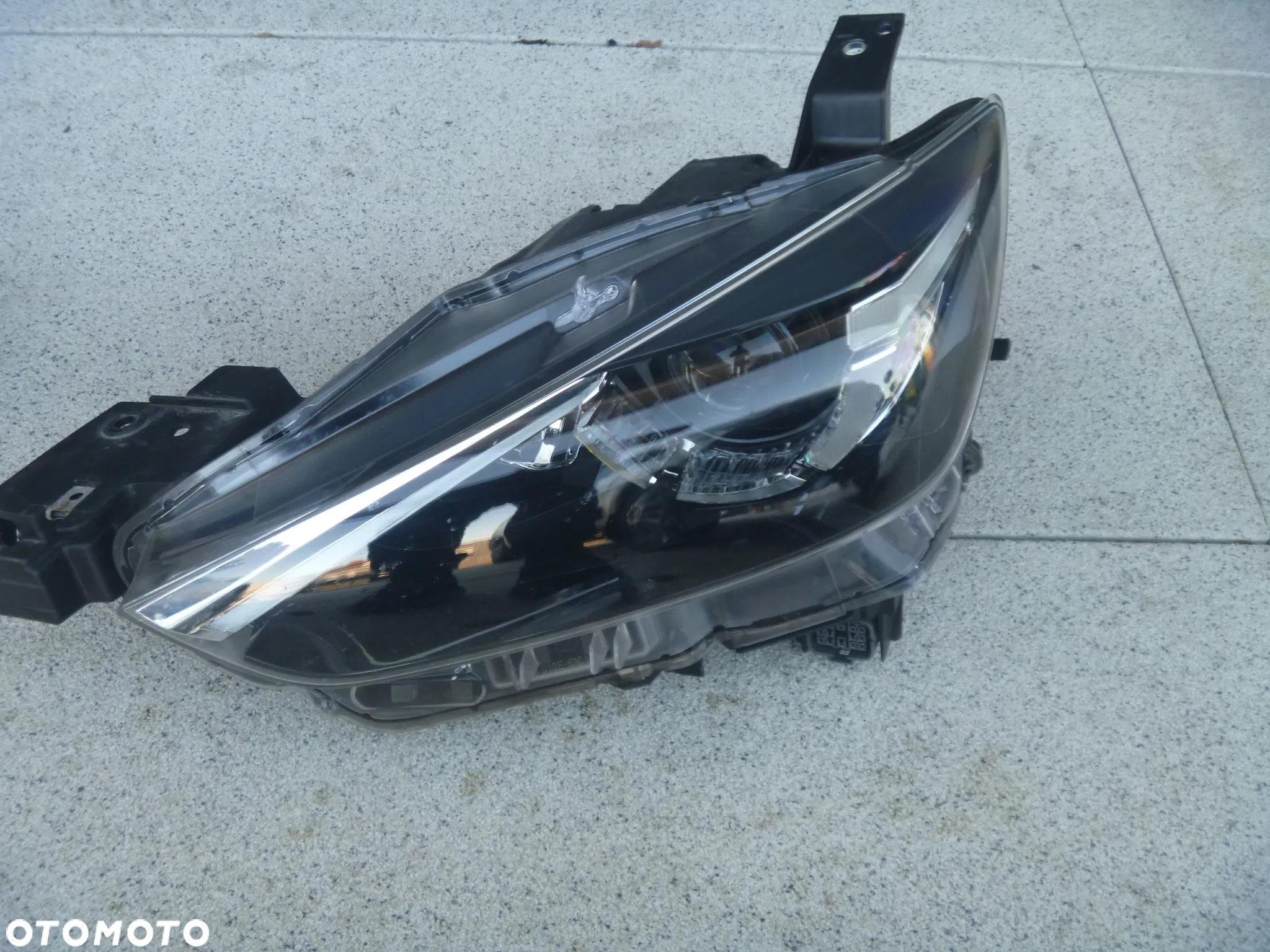 MAZDA CX3 CX-3 LAMPA FULL LED LEWA PRAWA 10 PIN D10E-51030   D10E-51040 - 2