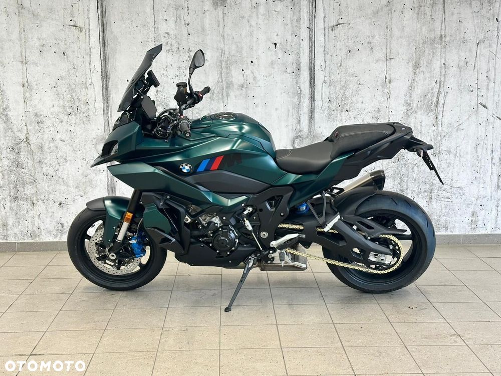 BMW S - 6