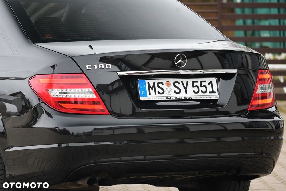 Mercedes-Benz Klasa C 180 Kompressor Avantgarde - 17