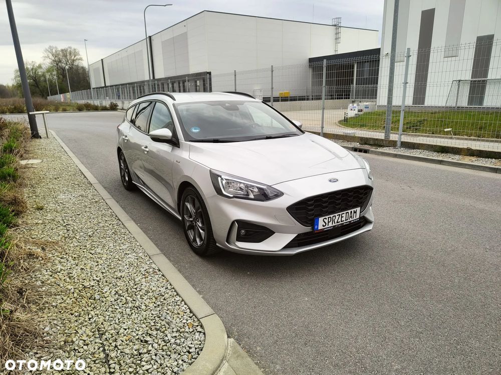 Ford Focus 1.5 EcoBoost Start-Stopp-System ST-LINE X - 2