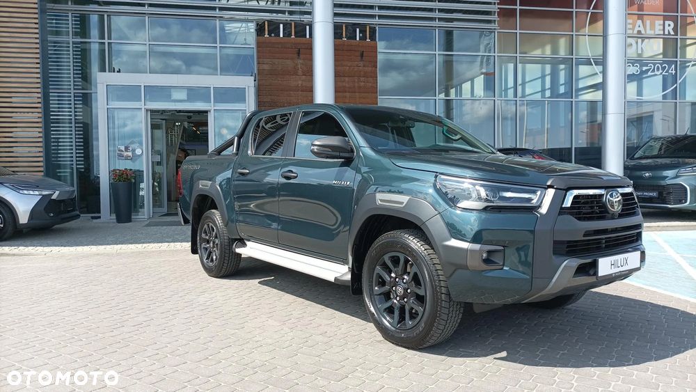 Toyota Hilux - 12