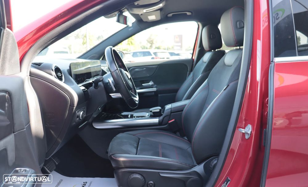 Mercedes-Benz GLA 250 e 8G-DCT AMG Line - 12