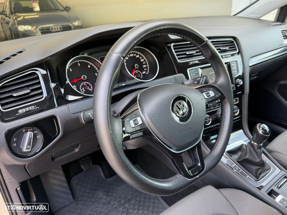 VW Golf Variant 1.6 TDi Highline - 14