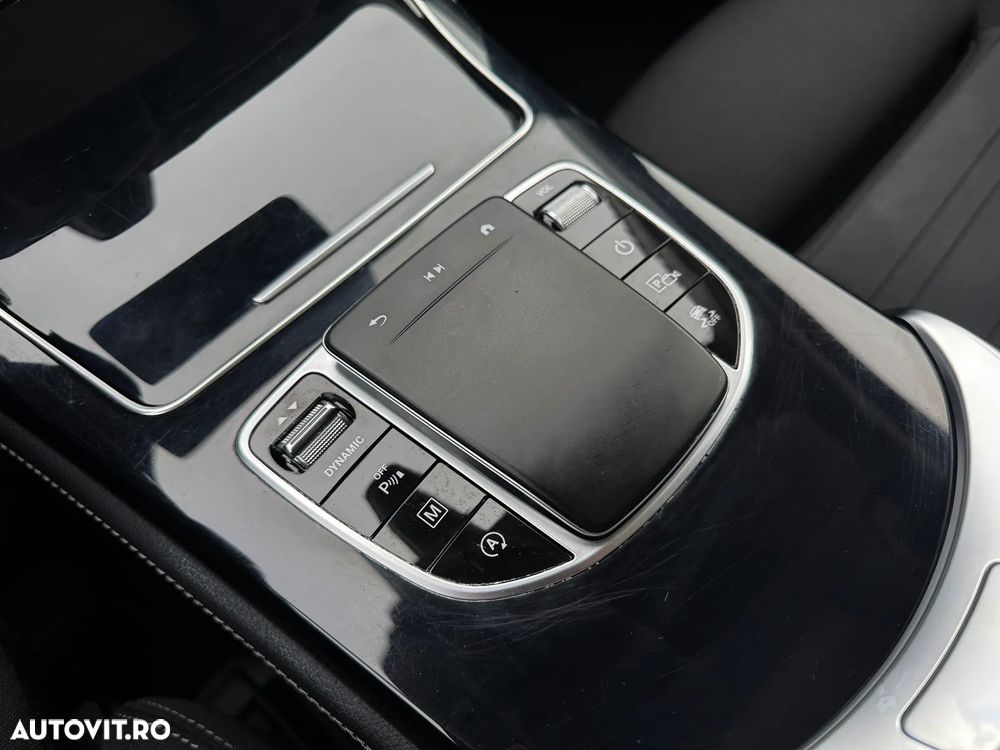 Mercedes-Benz GLC 300 d 4MATIC 9G-TRONIC - 24
