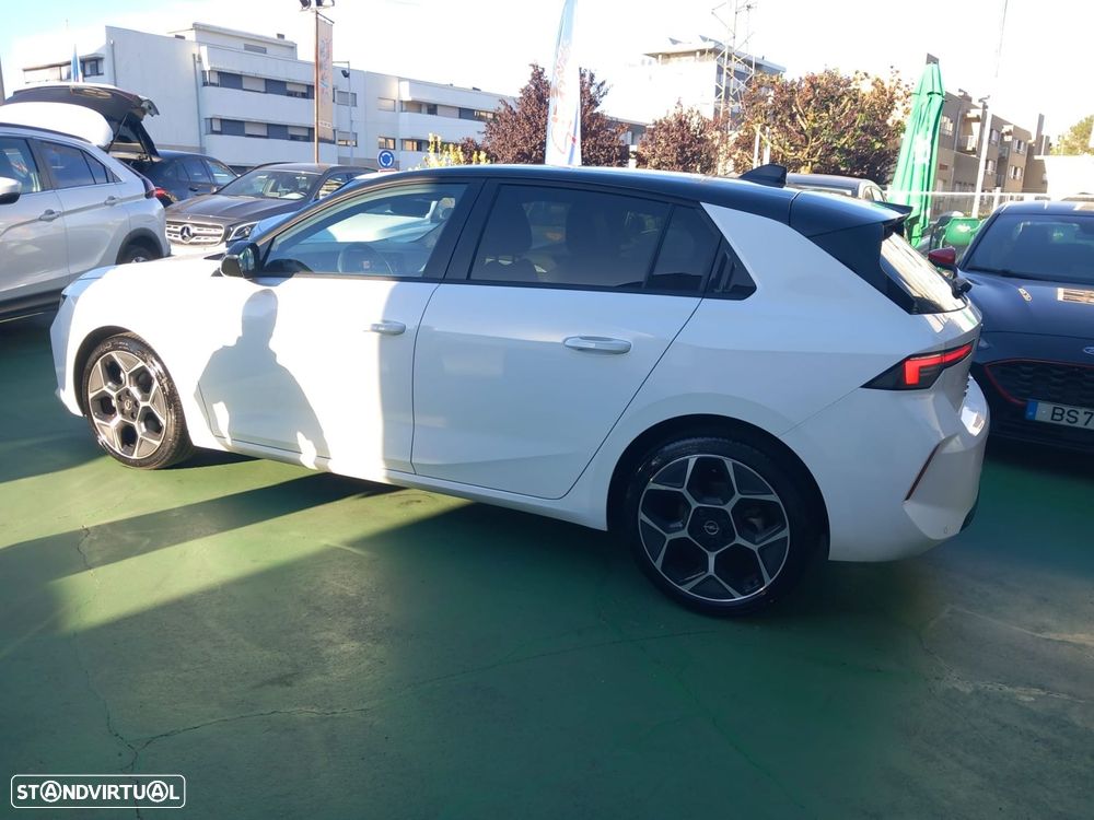 Opel Astra 2023 photo 4