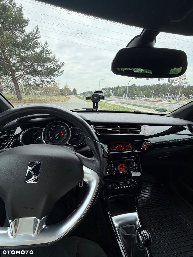 Citroën DS3 1.6 e-HDi SoChic - 15