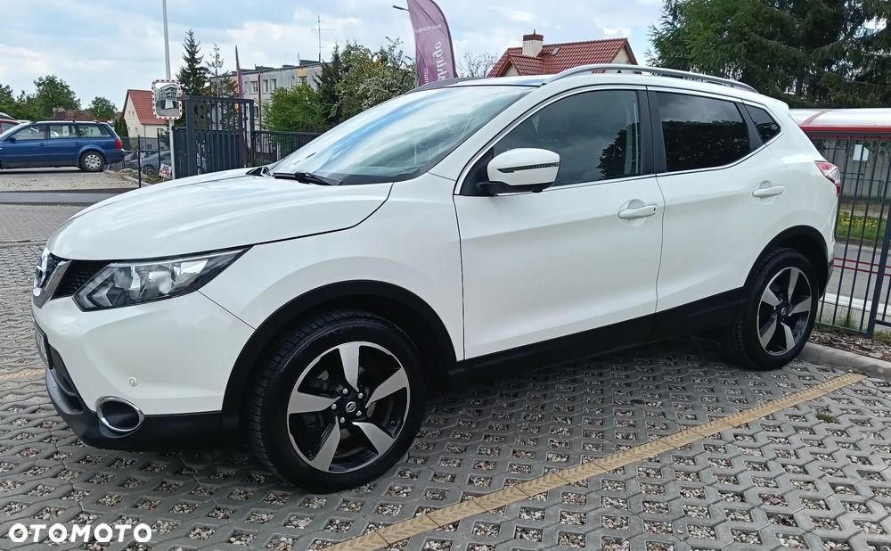 Nissan Qashqai 1.2 DIG-T N-Connecta - 1