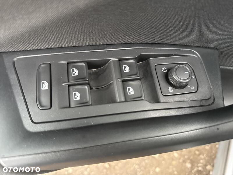Volkswagen T-Roc 1.5 TSI Life DSG - 12
