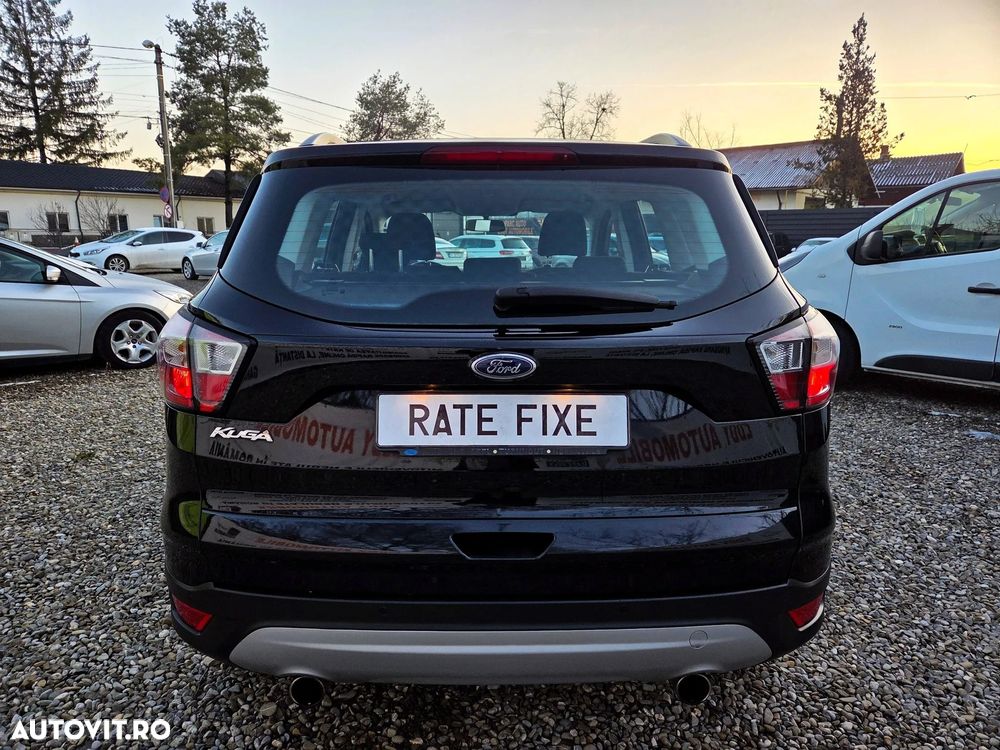 Ford Kuga 1.5 TDCi 2x4 Business Edition - 10