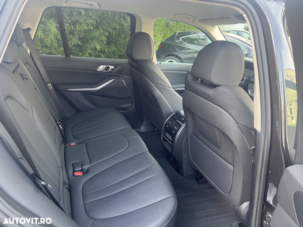 BMW X5 xDrive45e - 16