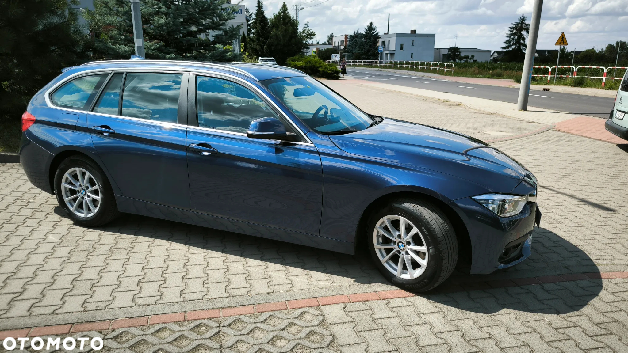 BMW Seria 3 316d Sport Line - 4