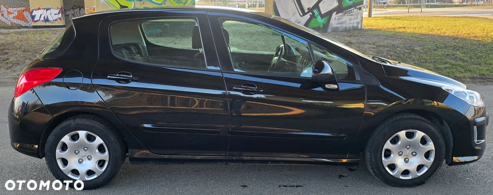 Peugeot 308 1.6 HDi Premium Plus - 3