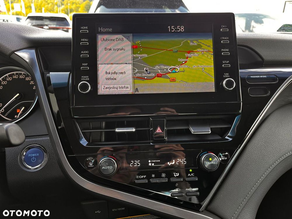 Toyota Camry 2.5 Hybrid Executive CVT - 14